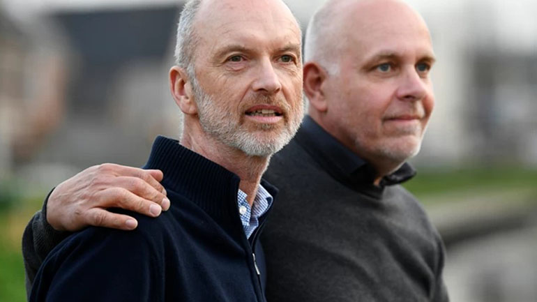 Ολλανδία: Επέτειο 20 ετών γιορτάζει το ζευγάρι ομοφυλόφιλων που παντρεύτηκε πρώτο στον κόσμο